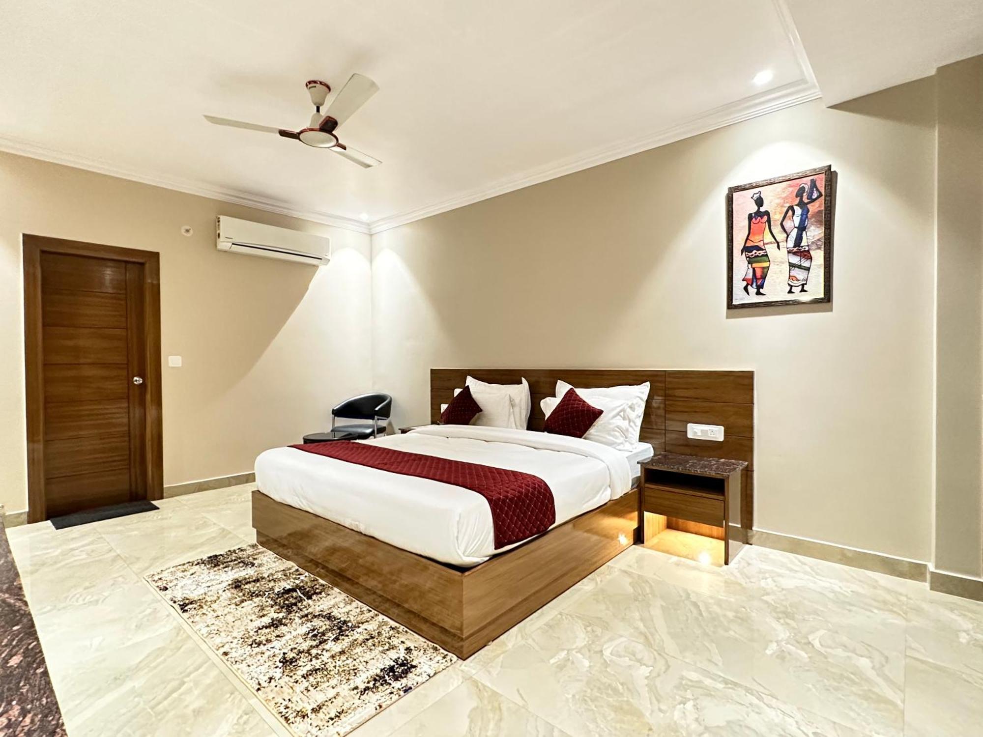 Highlands Hotel Rishikesh Bagian luar foto